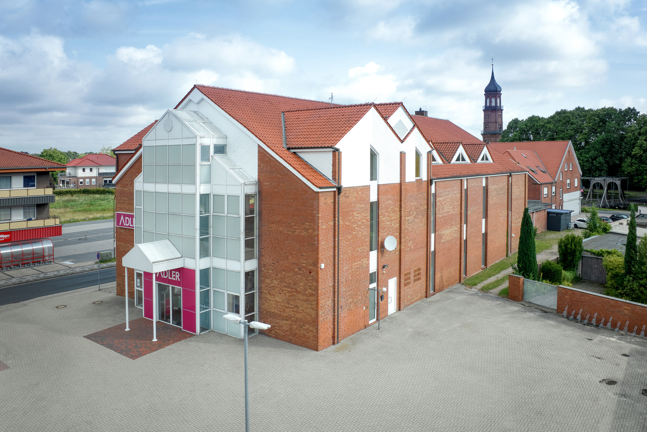Adler . Papenburg
